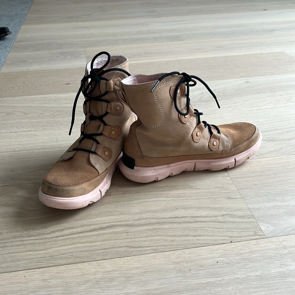 sorel explorer boot - Picture 7 of 7